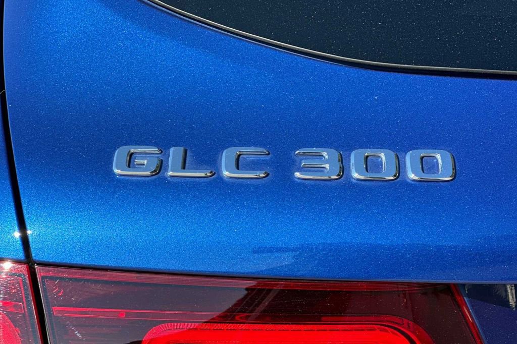 Certified 2022 Mercedes-Benz GLC 300 image 37