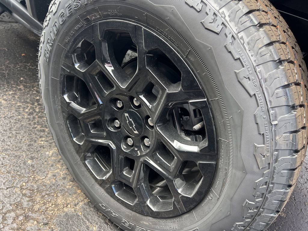 New 2026 Chevrolet Colorado Trail Boss w/ Midnight Edition AWD/4WD image 10
