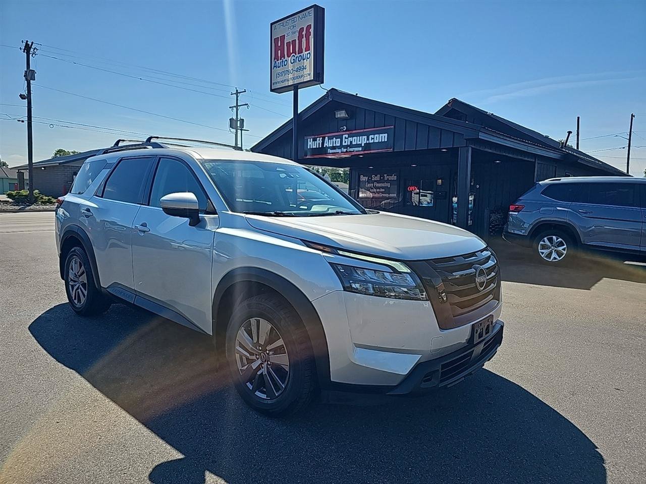 Used 2023 Nissan Pathfinder SV w/ Black Appearance Package