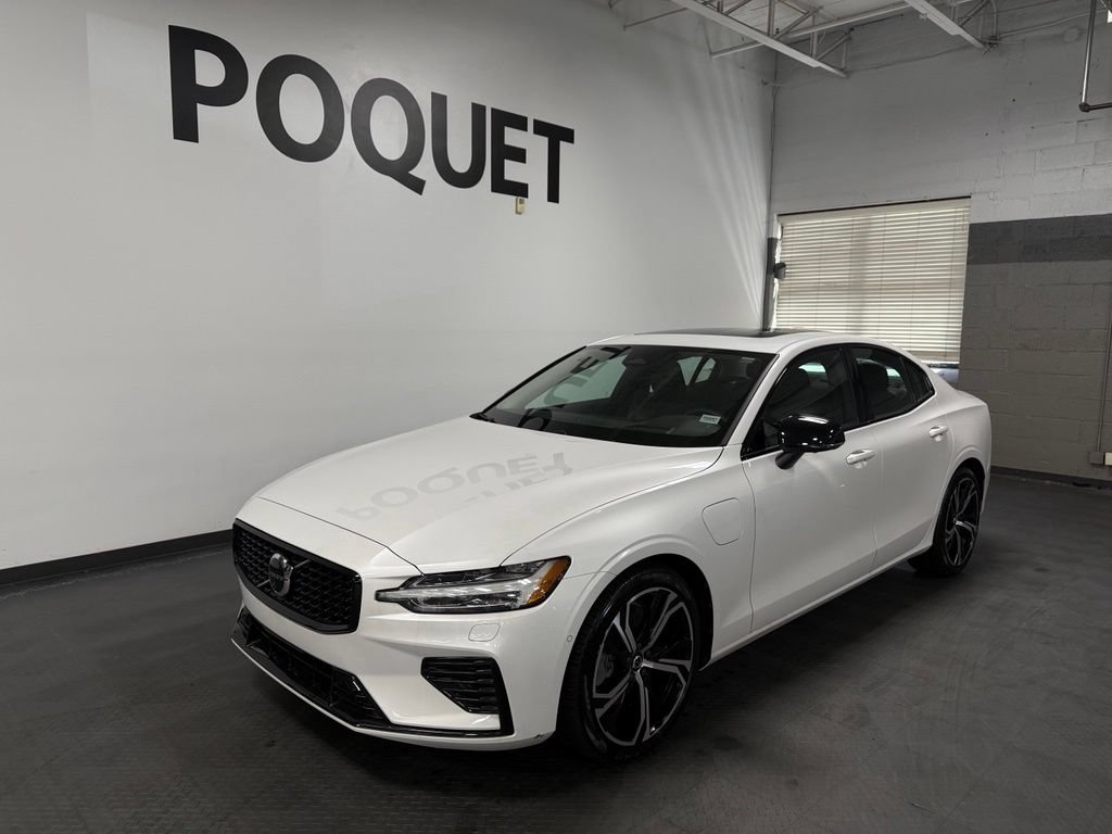 Used 2023 Volvo S60 T8 Ultimate AWD/4WD image 2