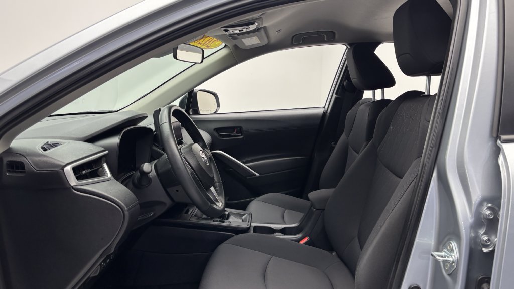 Certified 2026 Toyota Corolla Cross LE FWD image 11