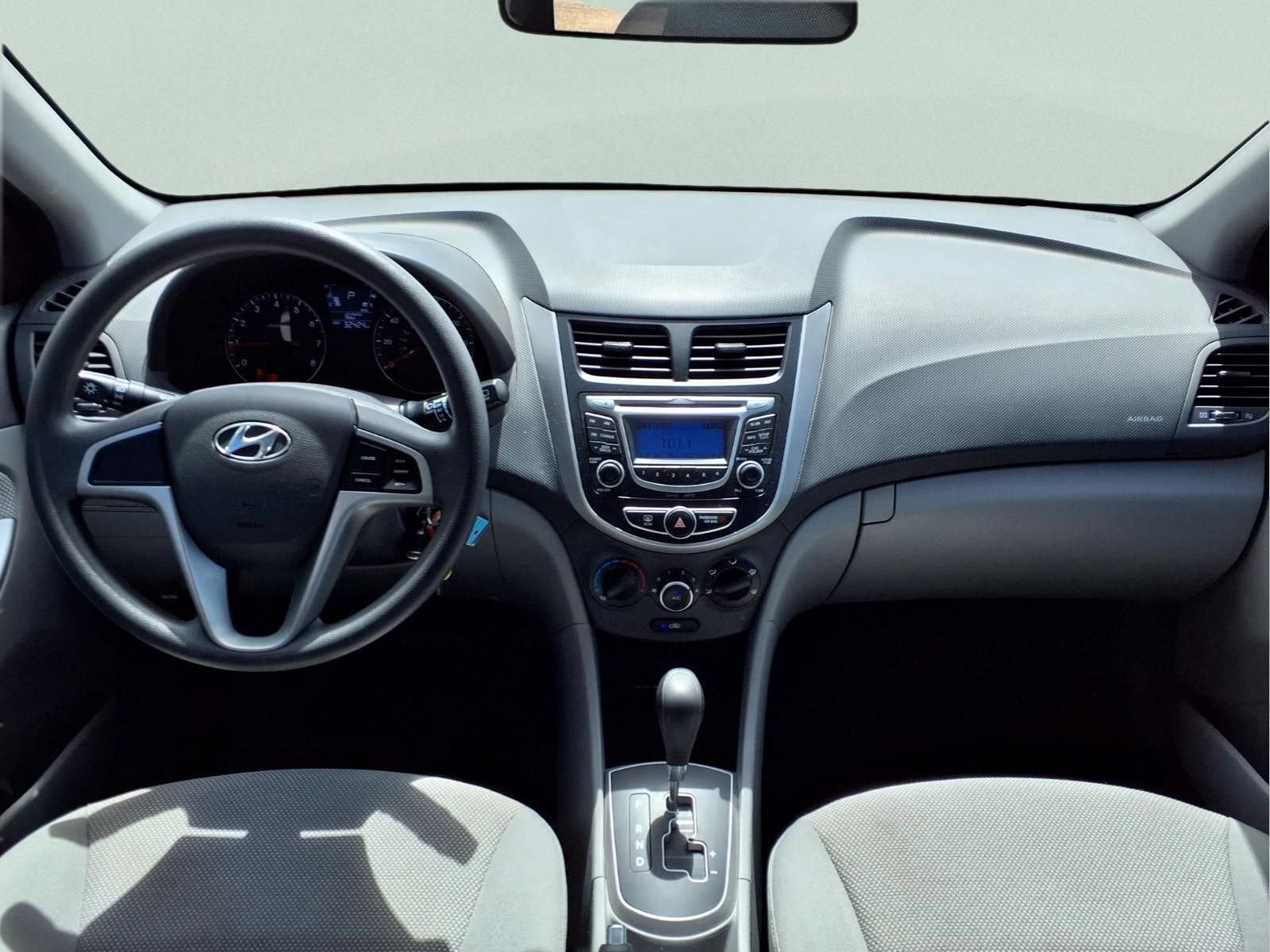 Used 2013 Hyundai Accent GS FWD image 12
