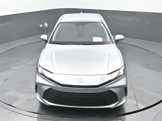 Used 2025 Toyota Camry LE image 26