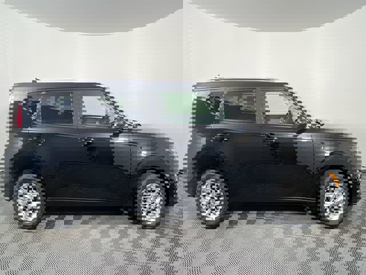 New 2025 Kia Soul LX w/ LX Technology Package image 2