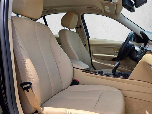 Used 2014 BMW 320i Sedan RWD image 22