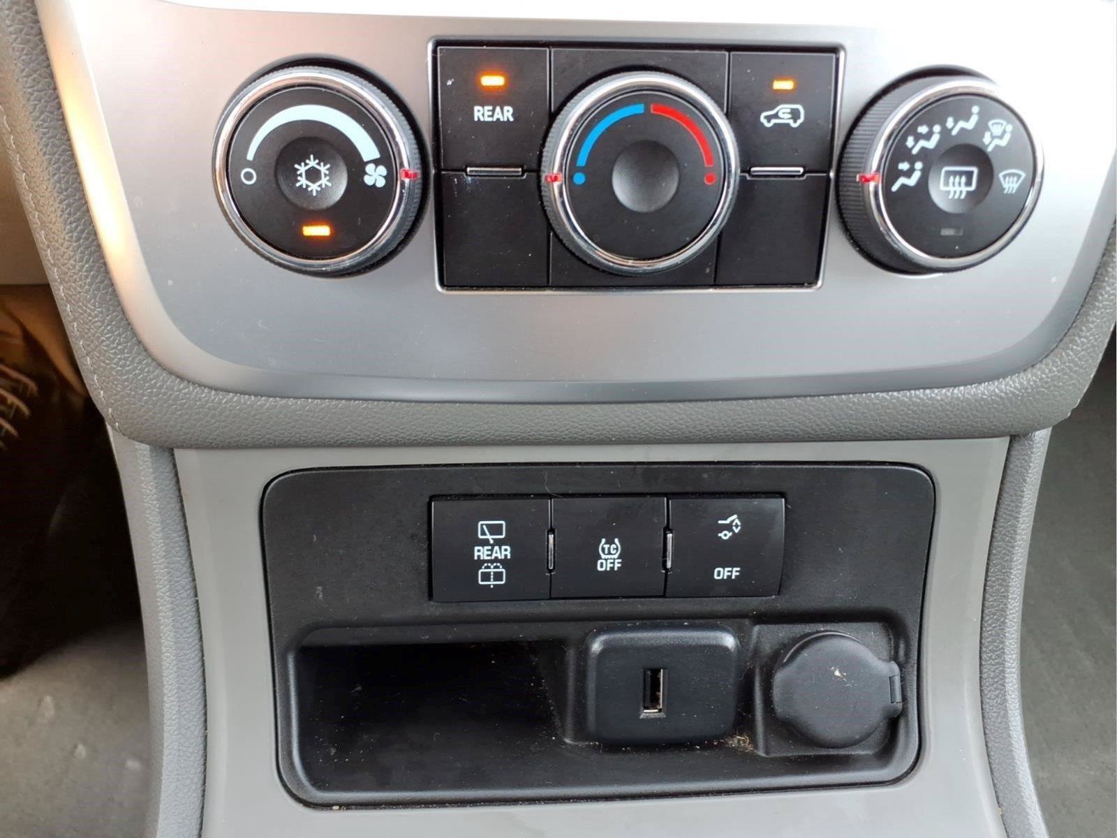 Used 2016 GMC Acadia SLE FWD image 24