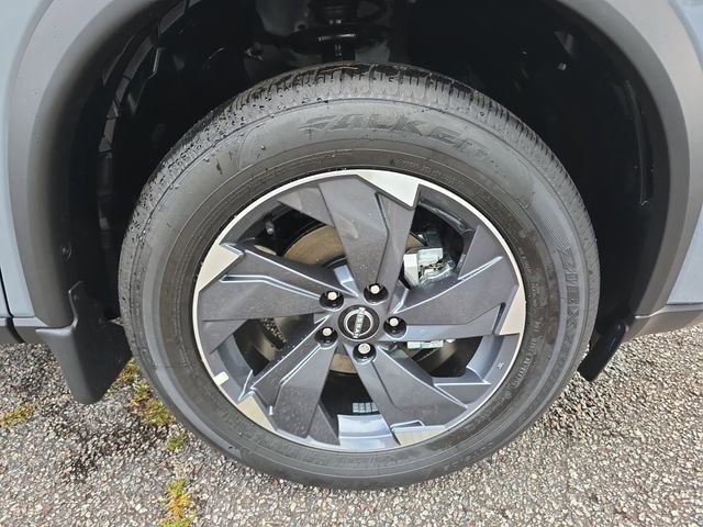 New 2026 Nissan Rogue SV image 12
