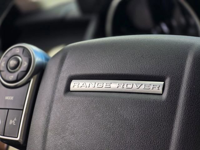 Used 2015 Land Rover Range Rover Sport HSE image 13