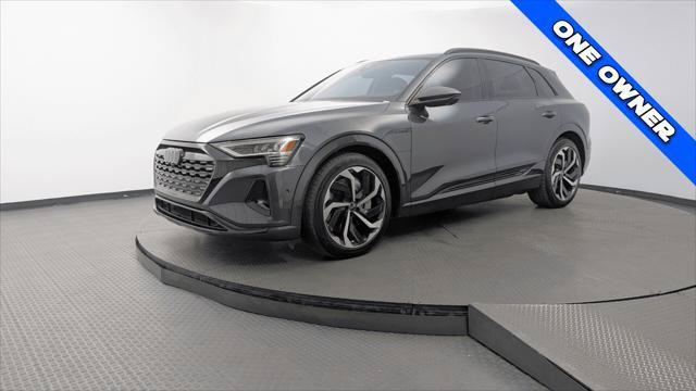 Used 2024 Audi Q8 e-tron Premium Plus w/ Premium Plus Package AWD/4WD image 2