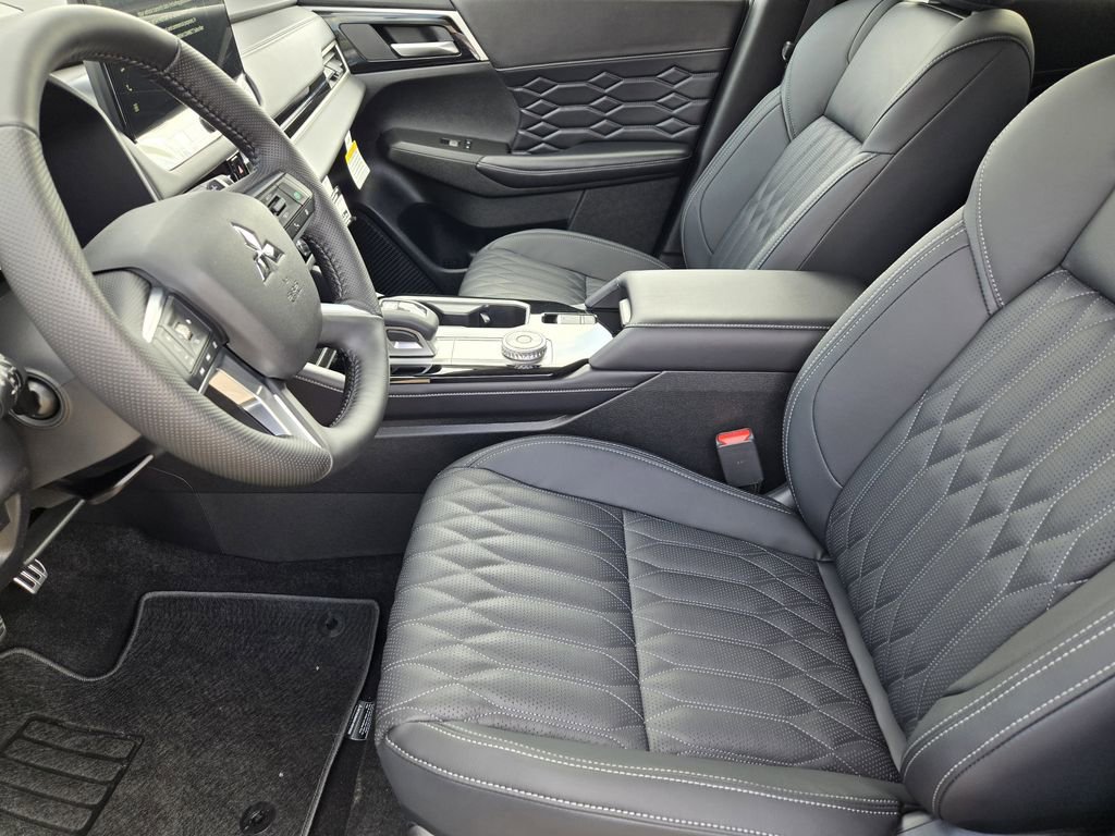New 2026 Mitsubishi Outlander SEL image 10