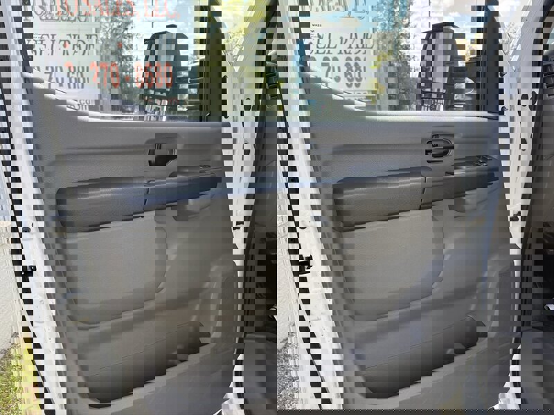 Used 2018 Nissan NV 2500 SV image 7