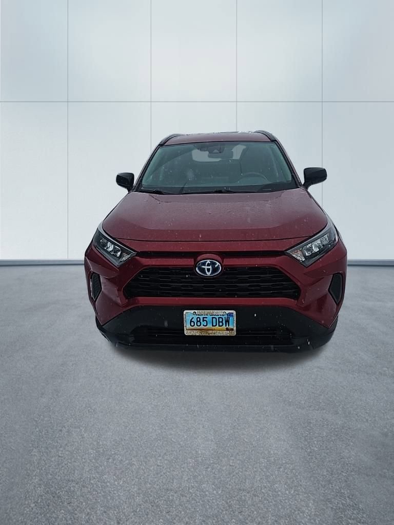 Used 2020 Toyota RAV4 LE w/ Carpet Mat Package image 7