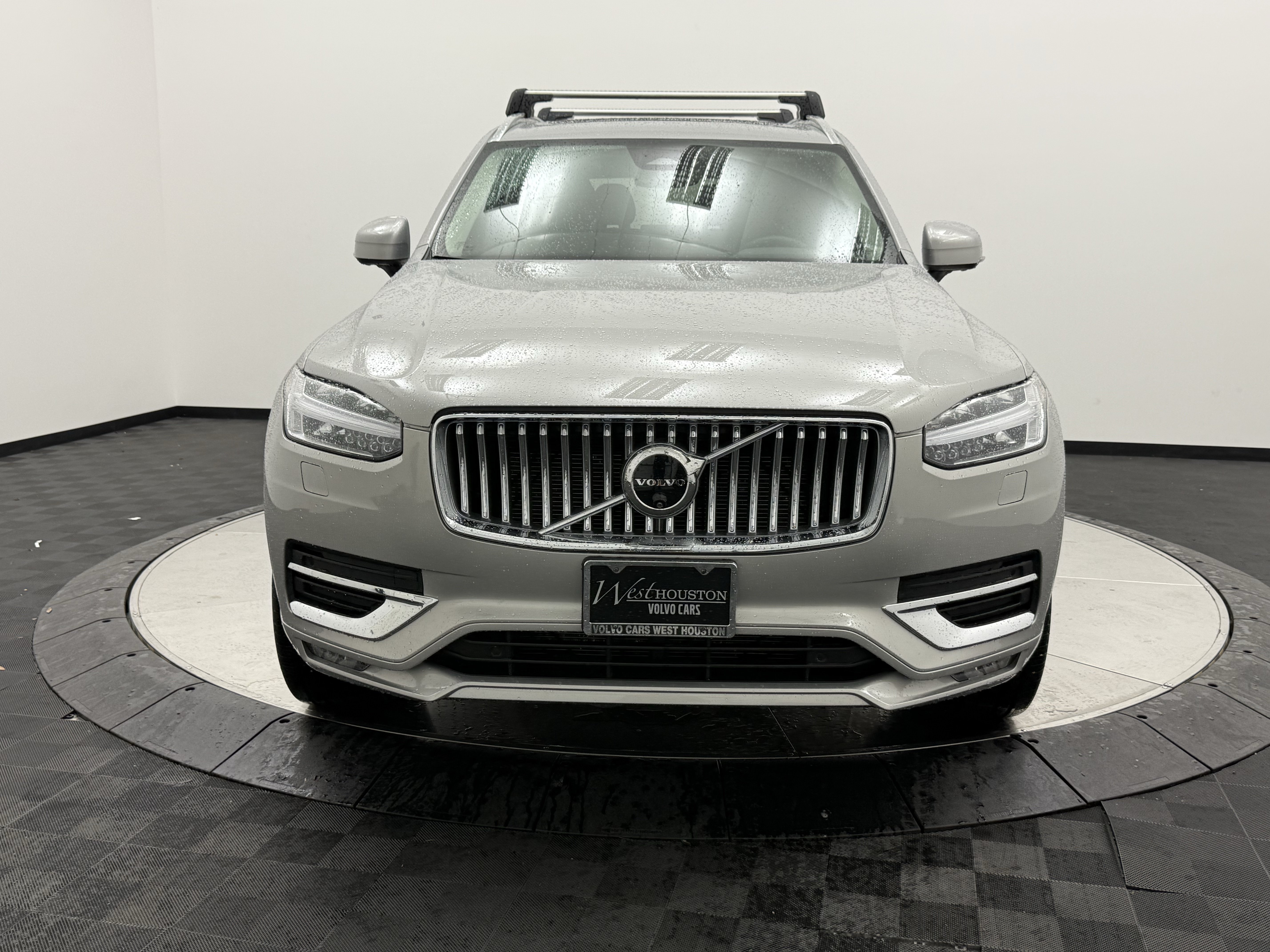 Certified 2024 Volvo XC90 B6 Plus w/ Protection Package Premier AWD/4WD image 2