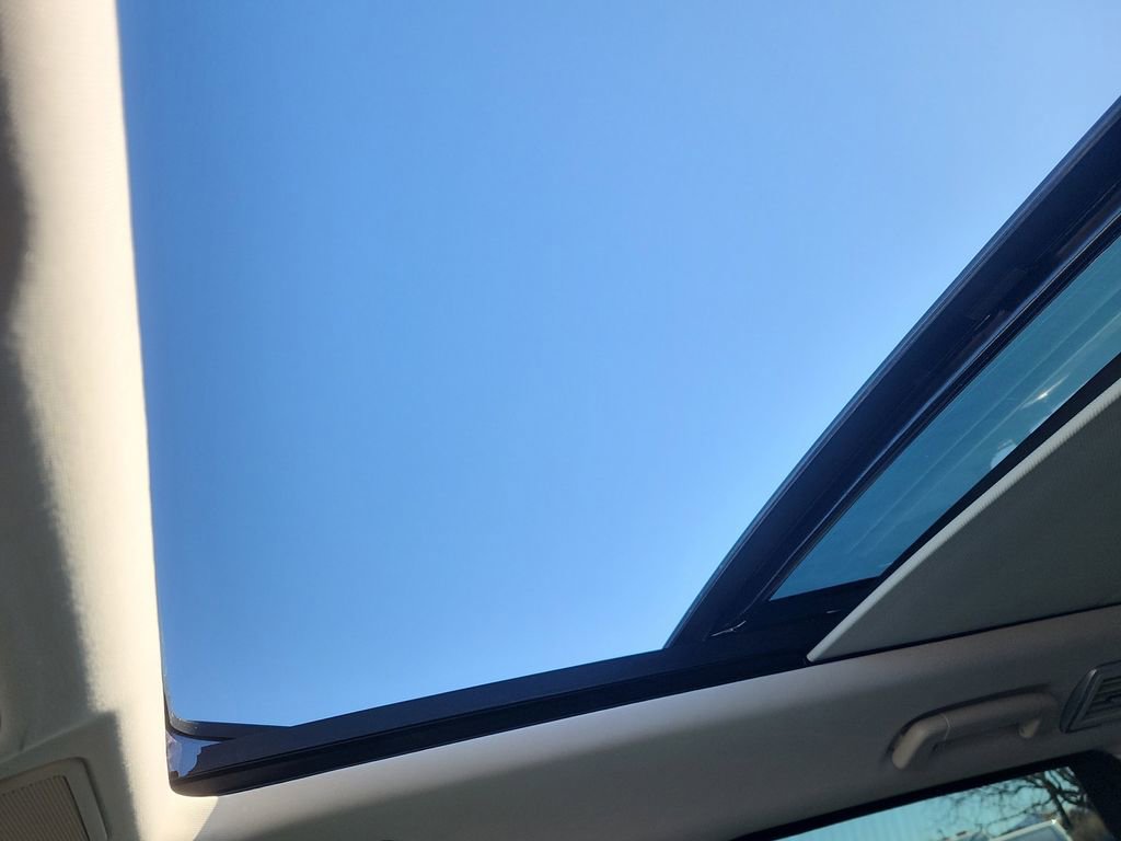 Used 2022 Land Rover Range Rover Sport HSE Silver Edition image 27