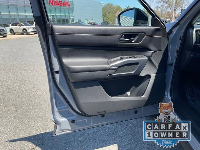 Used 2024 Nissan Pathfinder Rock Creek AWD/4WD image 10