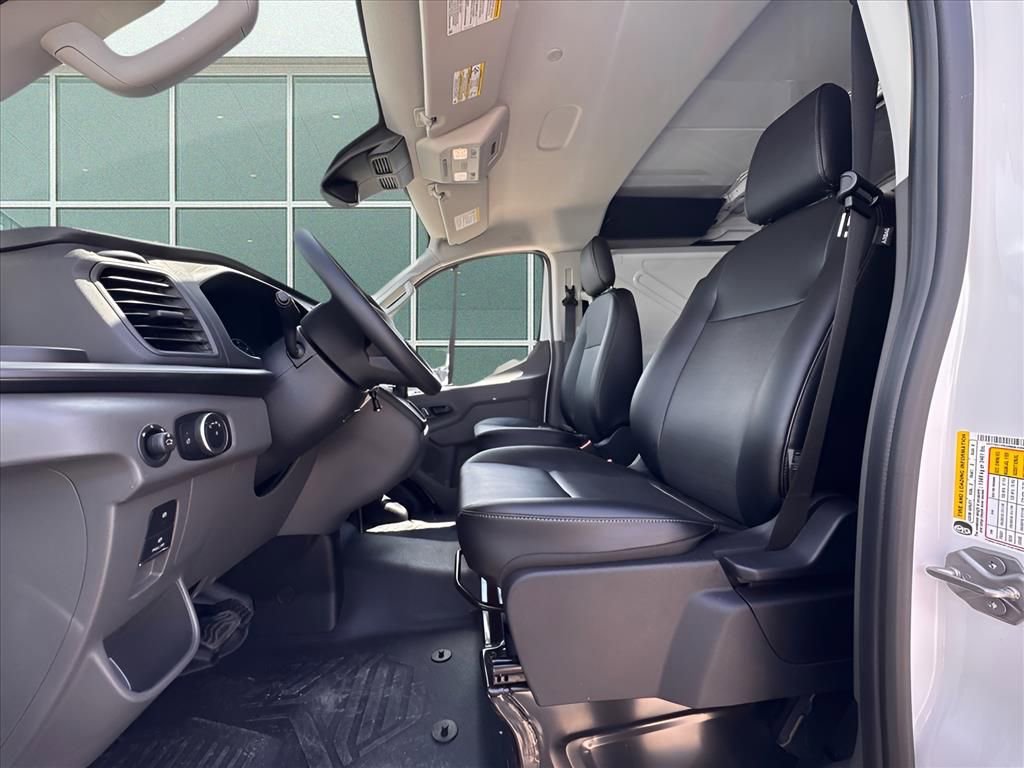 New 2024 Ford Transit 150 Low Roof image 18