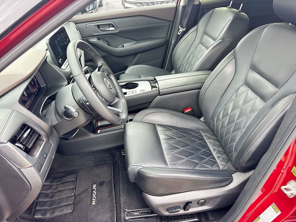 Used 2023 Nissan Rogue Platinum image 22
