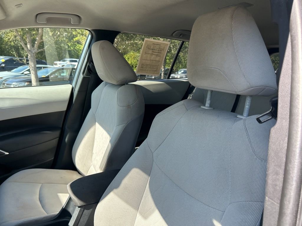 Used 2023 Toyota Corolla Cross LE FWD image 14