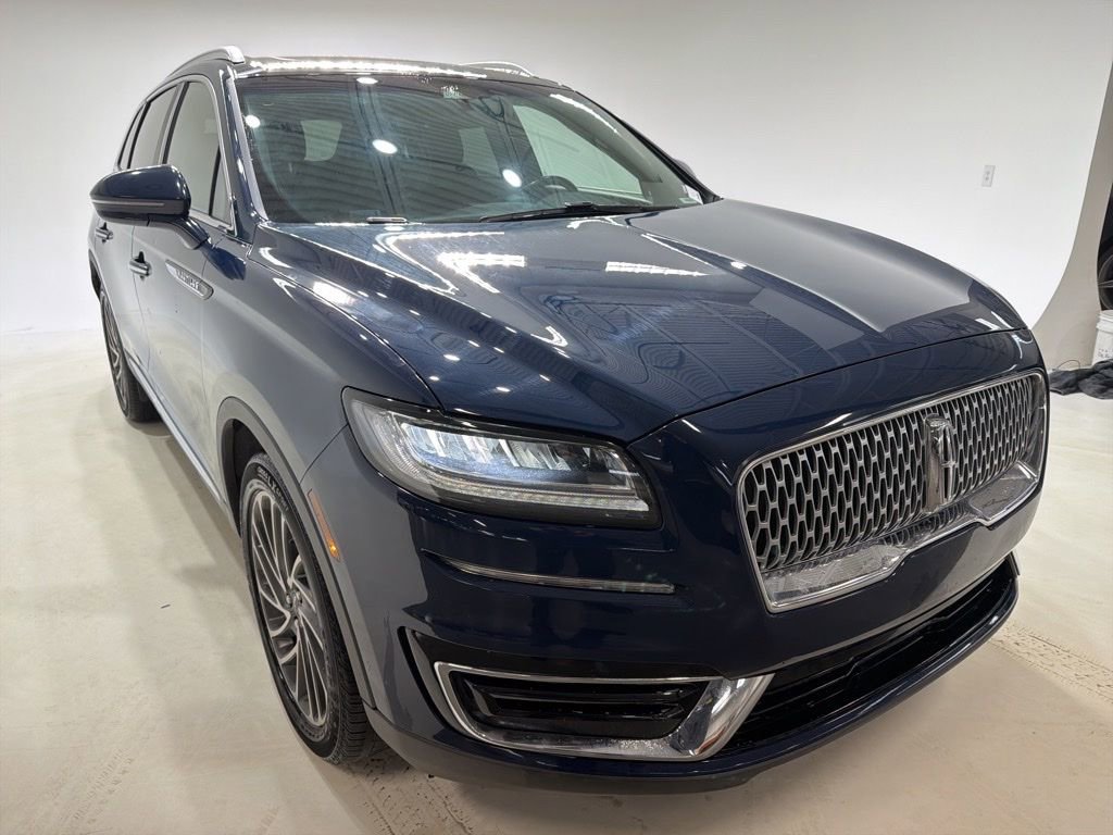 Used 2019 Lincoln Nautilus Reserve image 3