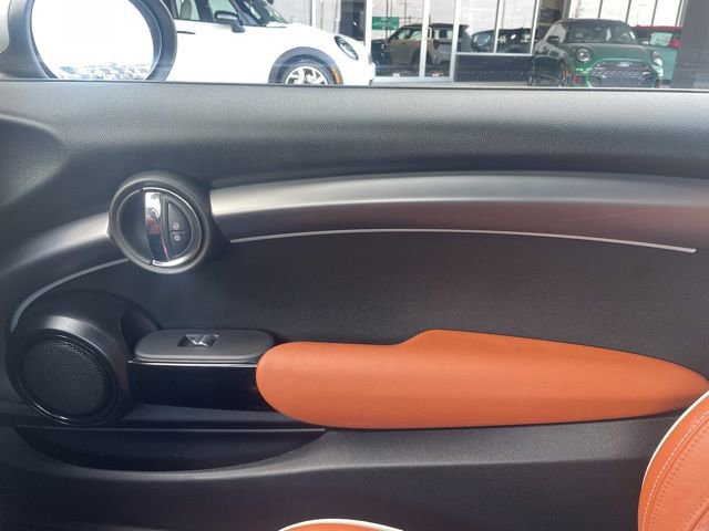 Used 2023 MINI Cooper S w/ Signature Upholstery Package image 22