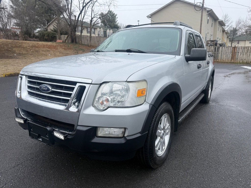 Used 2010 Ford Explorer Sport Trac XLT image 1