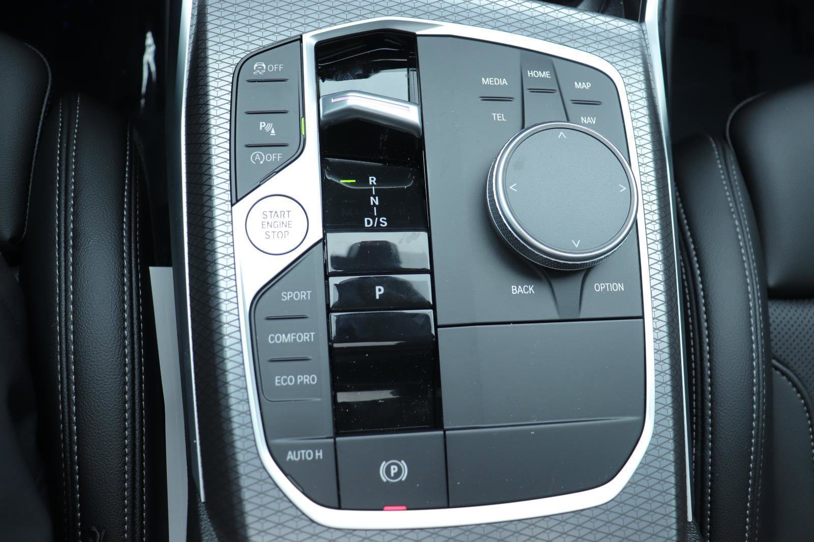 Used 2026 BMW 330i Sedan w/ M Sport Package image 37