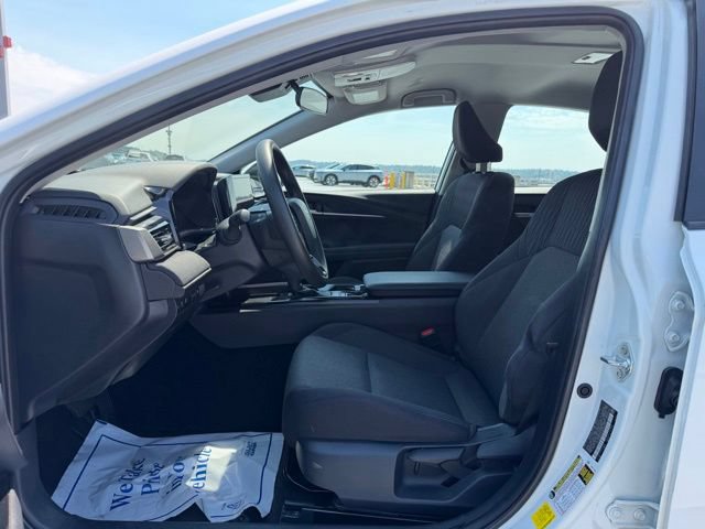 Used 2025 Toyota Camry LE FWD image 10