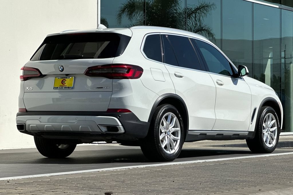Used 2023 BMW X5 xDrive40i w/ Premium Package AWD/4WD image 3