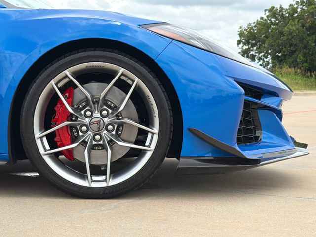 Used 2025 Chevrolet Corvette Z06 RWD image 6