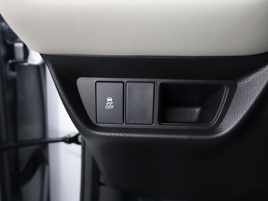 Certified 2026 Honda HR-V LX image 35