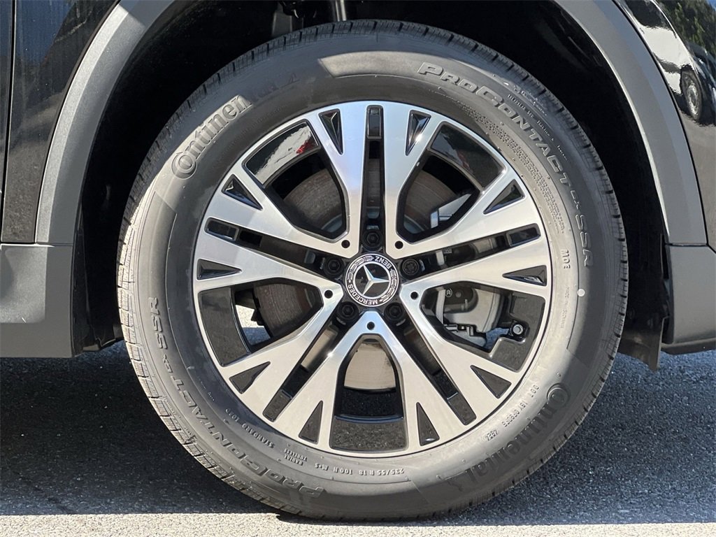 Certified 2025 Mercedes-Benz GLA 250 4MATIC image 10