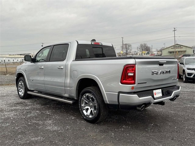 New 2026 RAM 1500 4x4 Crew Cab image 23