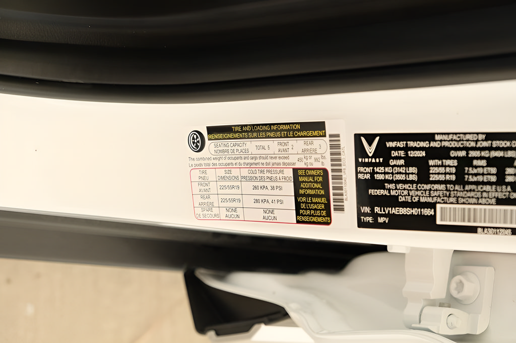 New 2025 VinFast VF 8 Eco AWD/4WD image 26