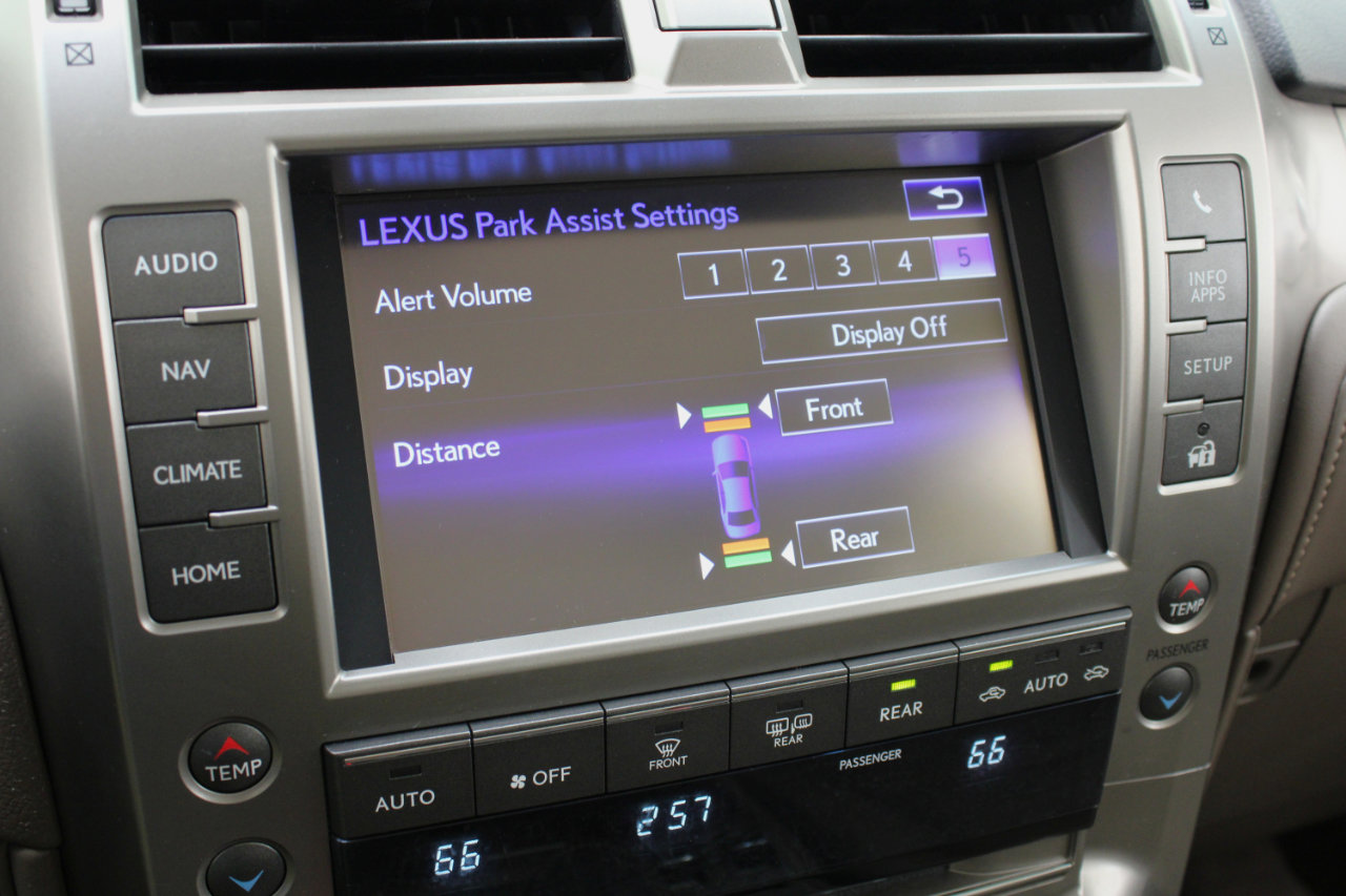 Used 2017 Lexus GX 460 Premium image 59
