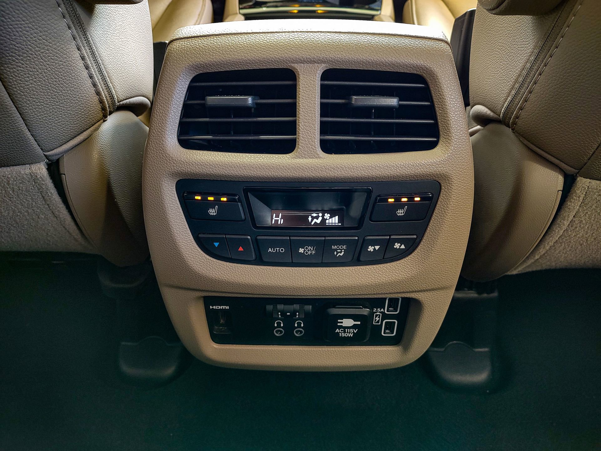 Used 2021 Honda Pilot Touring image 39