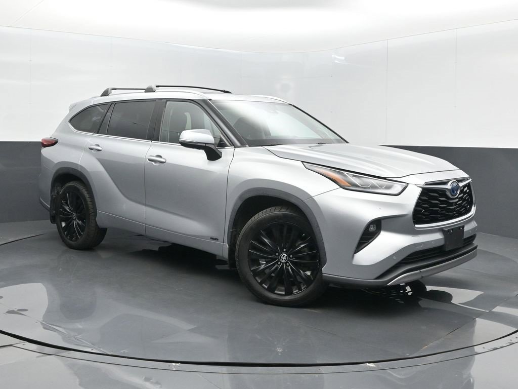 Used 2021 Toyota Highlander Platinum video 1