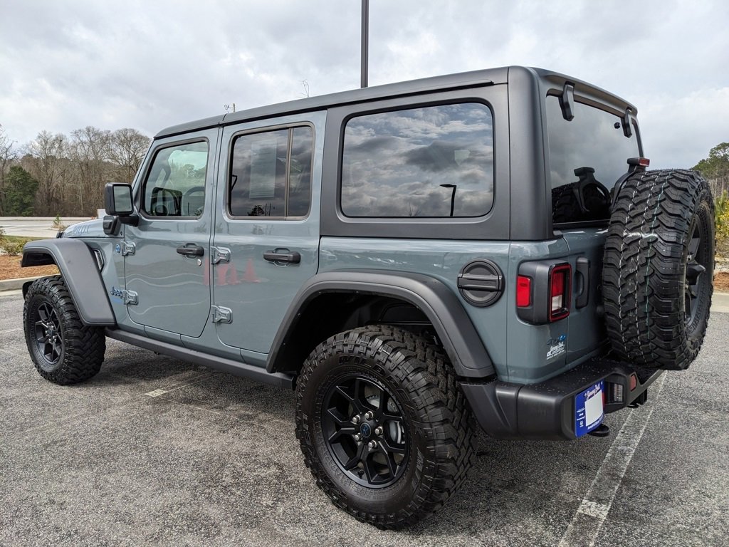 Used 2025 Jeep Wrangler Unlimited Sport S 4xe image 15