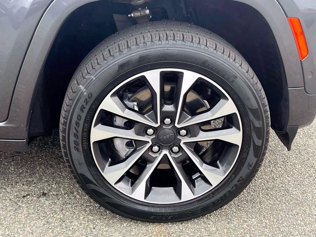 Certified 2022 Jeep Grand Cherokee L Overland AWD/4WD image 12