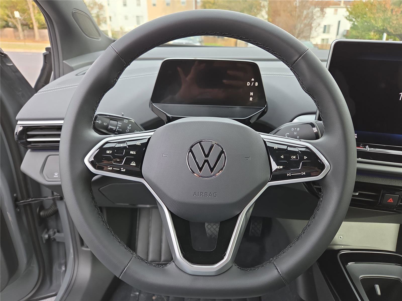 New 2025 Volkswagen ID.4 Pro image 15