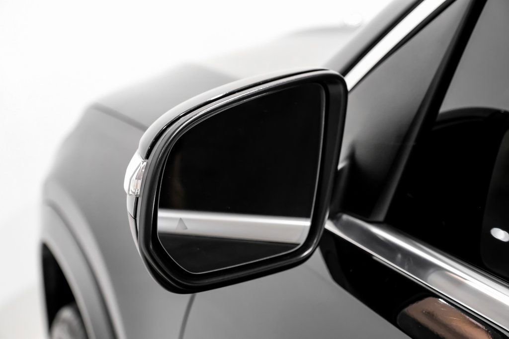 Used 2022 Mercedes-Benz Maybach GLS 600 4MATIC image 36