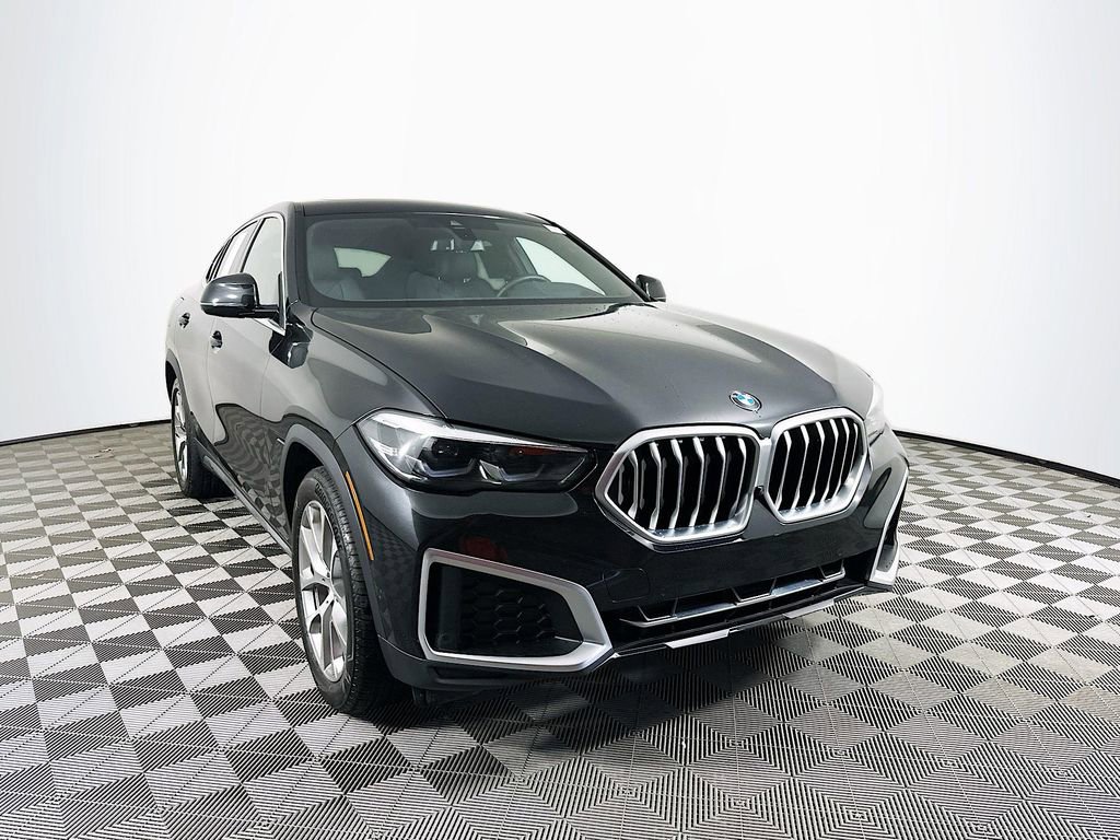 Used 2023 BMW X6 xDrive40i w/ Premium Package image 2