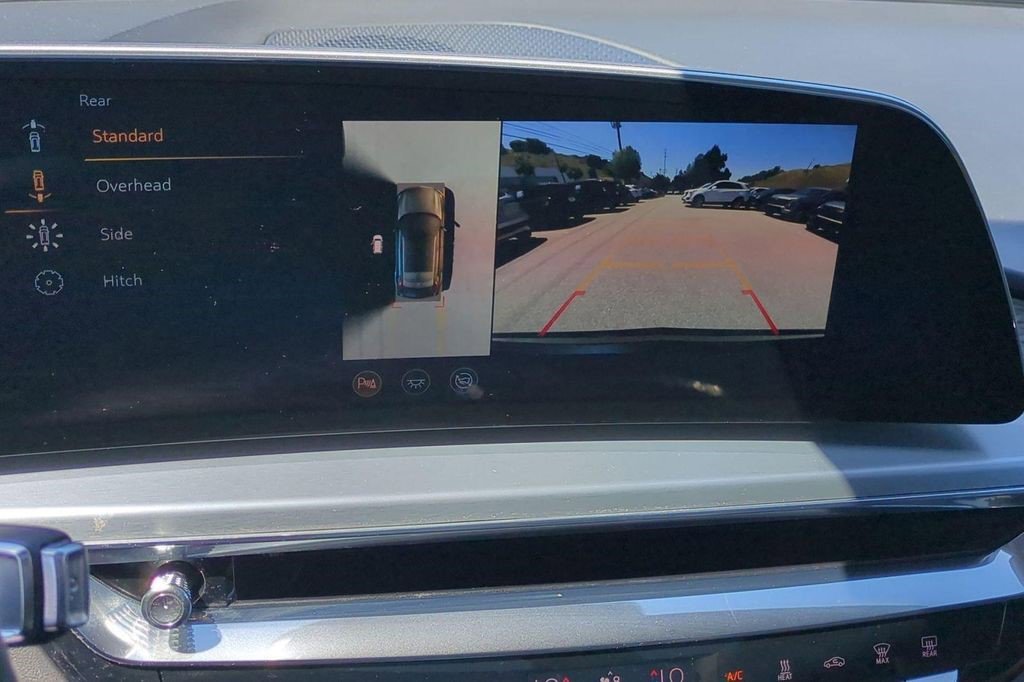 Certified 2024 Cadillac Lyriq Sport AWD/4WD image 9