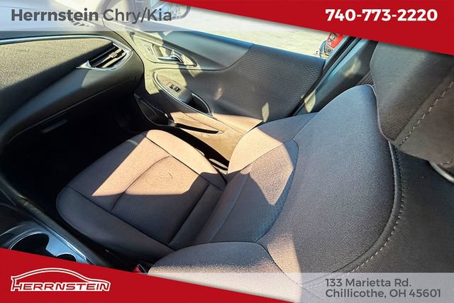 Used 2021 Chevrolet Malibu LT FWD image 11