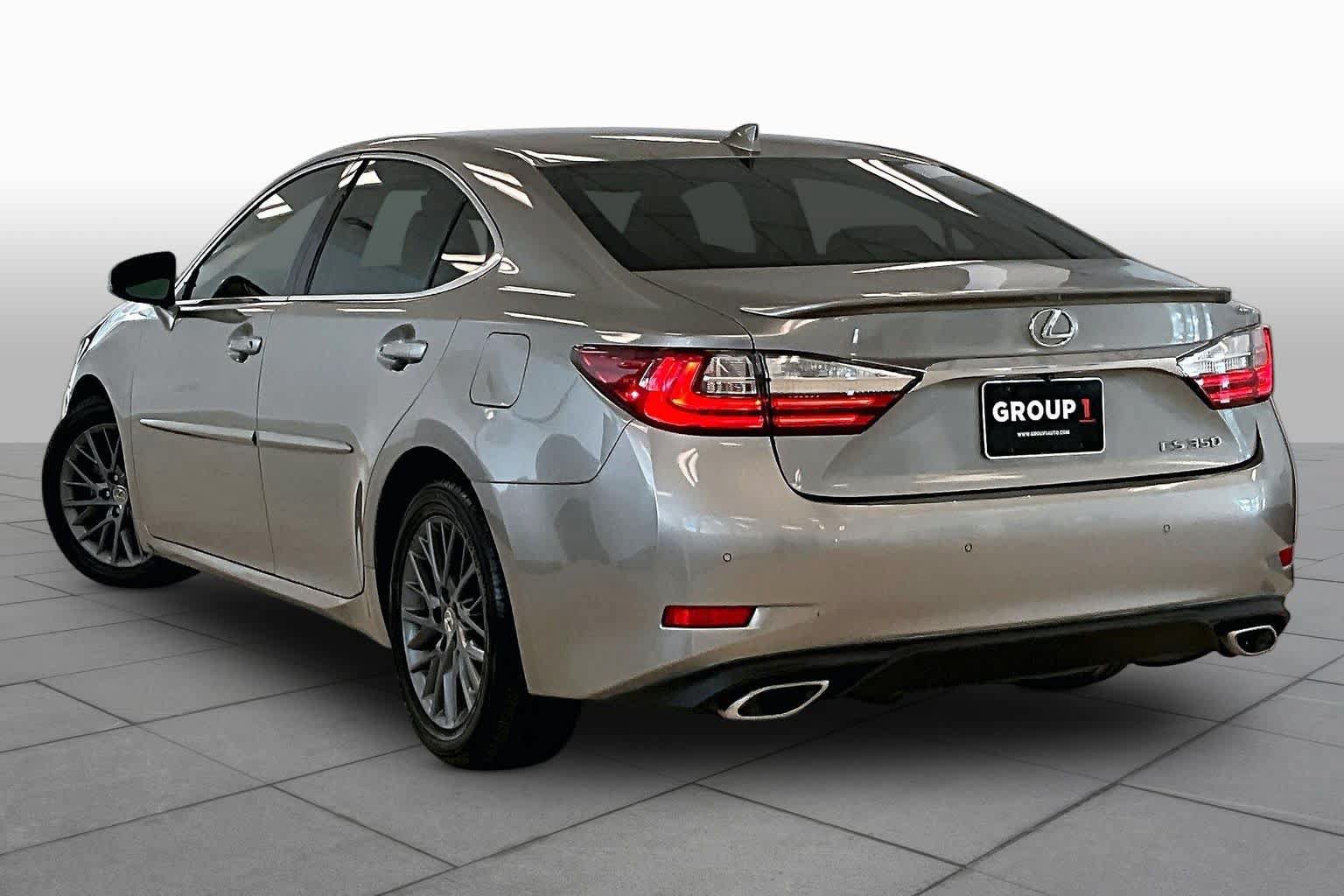 Used 2018 Lexus ES 350 w/ Navigation System Package FWD image 10