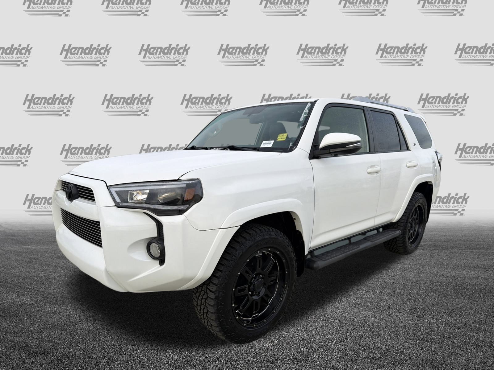 Used 2017 Toyota 4Runner SR5 Premium image 5