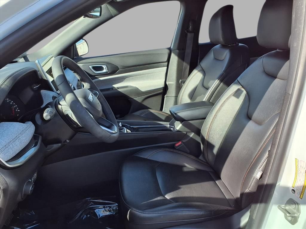 Certified 2024 Jeep Compass Latitude image 21