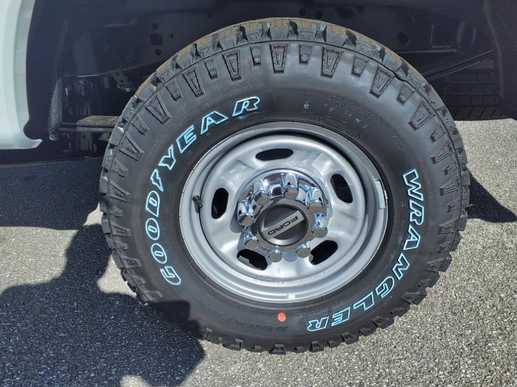 Used 2024 Ford F250 XL w/ XL Off-Road Package AWD/4WD image 15