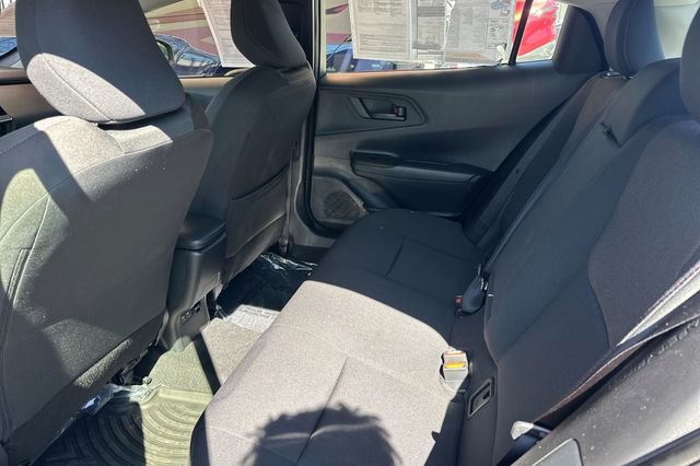 Used 2025 Toyota Prius Plug-In Hybrid image 12