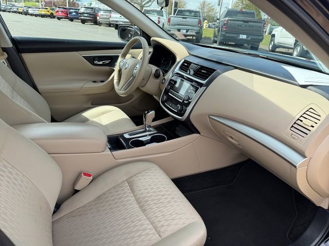 Used 2018 Nissan Altima 2.5 SV FWD image 38