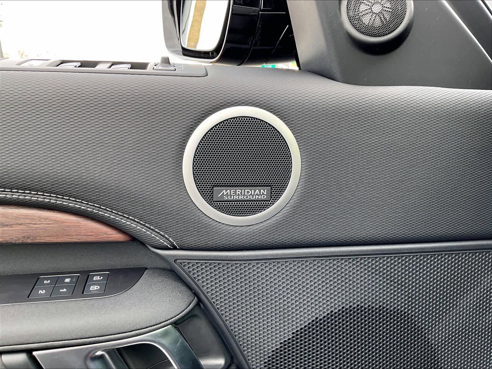 New 2026 Land Rover Discovery Dynamic SE AWD/4WD image 21